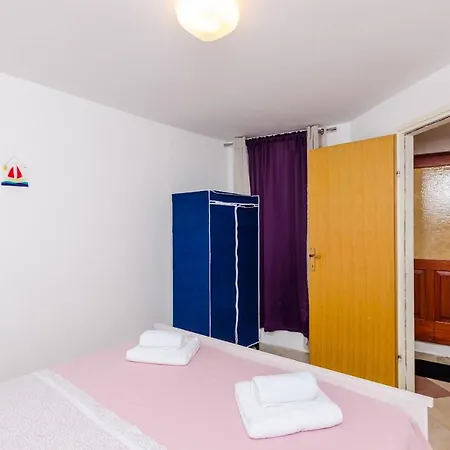 Simovic - One Bedroom With City View *